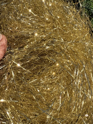 Włosy Anielskie w kolorze jasnego złota, drobne.