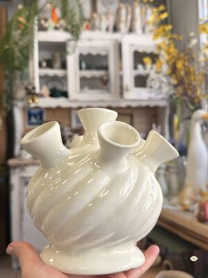 Wazon porcelanowy krem 18cm