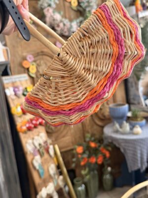 Koszyk wierzbowy owalny z uchwytem mały