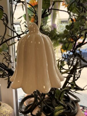 Dzwoneczek kwiat pastelowy kremowy