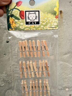 Drewniane mini klamerki dekoracyjne 2,5 cm – naturalne.